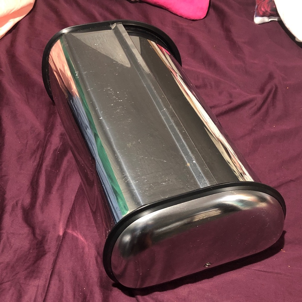 💜 Simpli-Magic Silver Bread Box - Picture 6 of 7